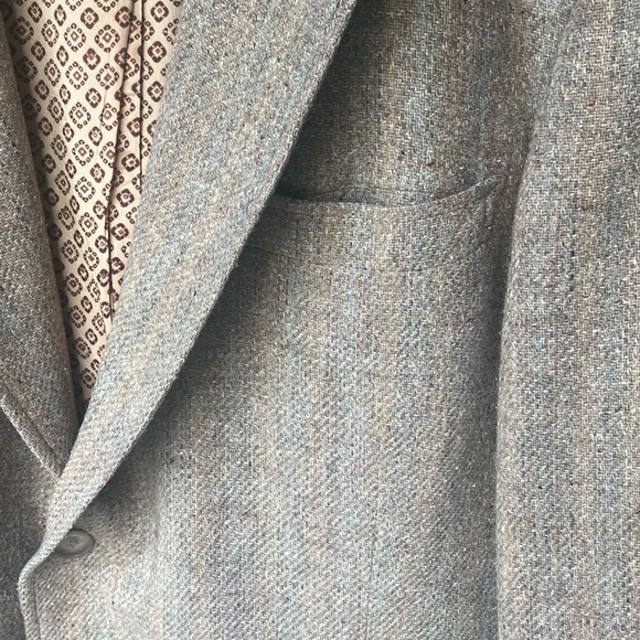 Vintage Giovanni Montreal Tan Blazer, Size L, P2P 42” - Picture 4 of 7